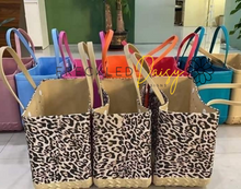 Load image into Gallery viewer, Summer Slinger Bag